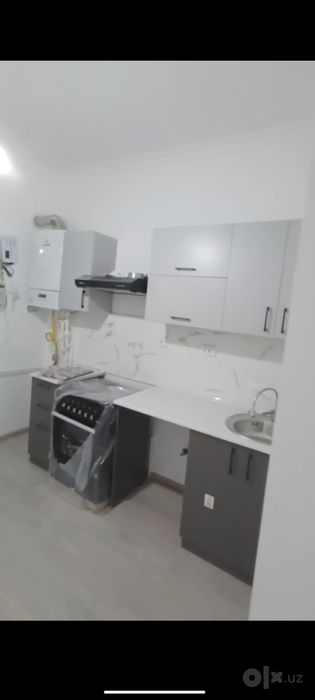 Arenda , Xonabod metro 3 xonali uyga ishlaydigan erkak kishilar qoʻyil