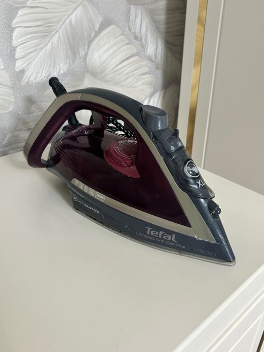 Продам утюг Tefal