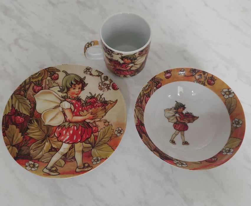 Набор посуды для девочки - 1000тг