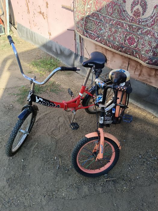Продам 2 велика .
