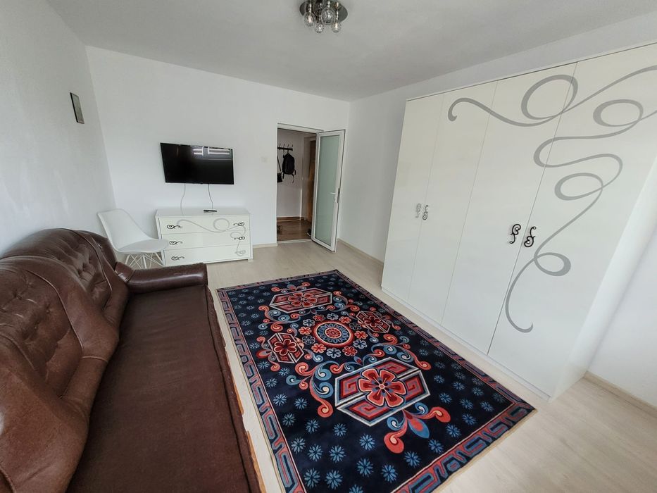 Apartament de închiriat 2 camere Decomandat Centru