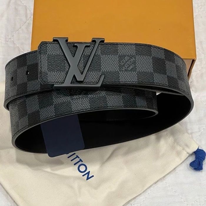 *EXCLUSIV* Curea Louis Vuitton LV