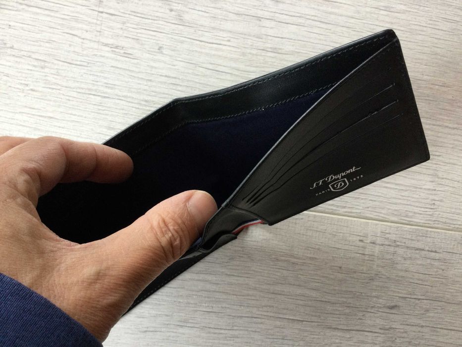 НОВ 100 % оригинален мъжки кожен портфейл / портмоне на S. T . DUPONT