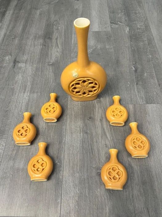 Set de ceramică deosebit, rar, pentru băuturi
