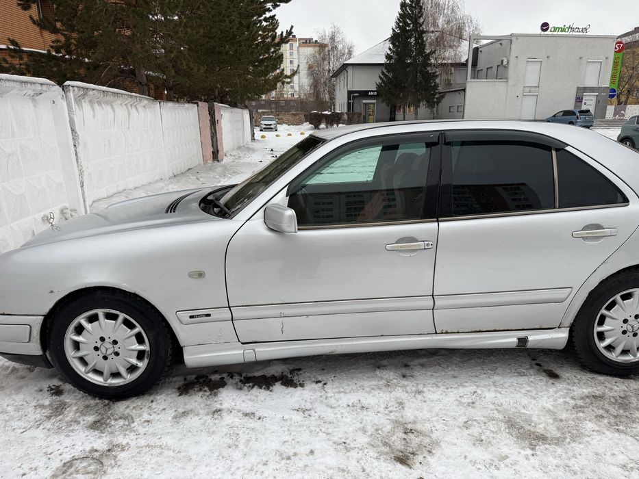 Мерседес бенс Е клаасса