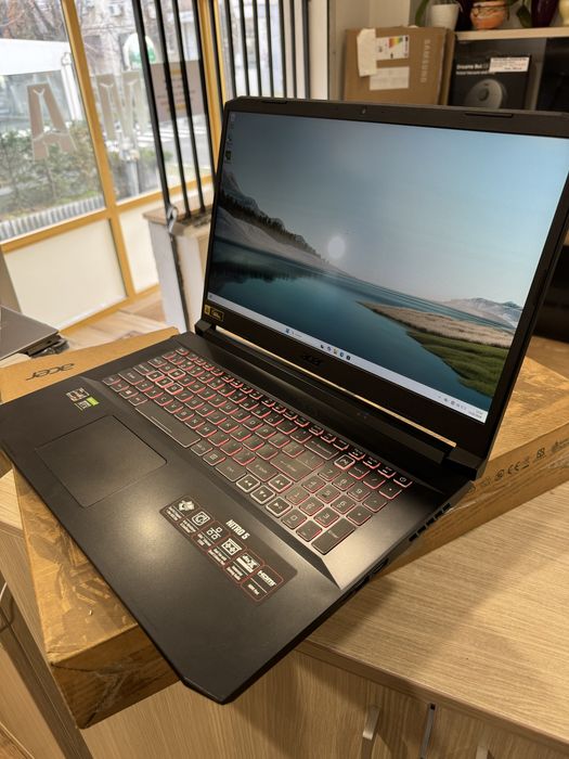 ACER Nitro 5 AMD Ryzen 7 5800H 17.3" FHD144Hz, 32GB SSD 512GB RTX 3060