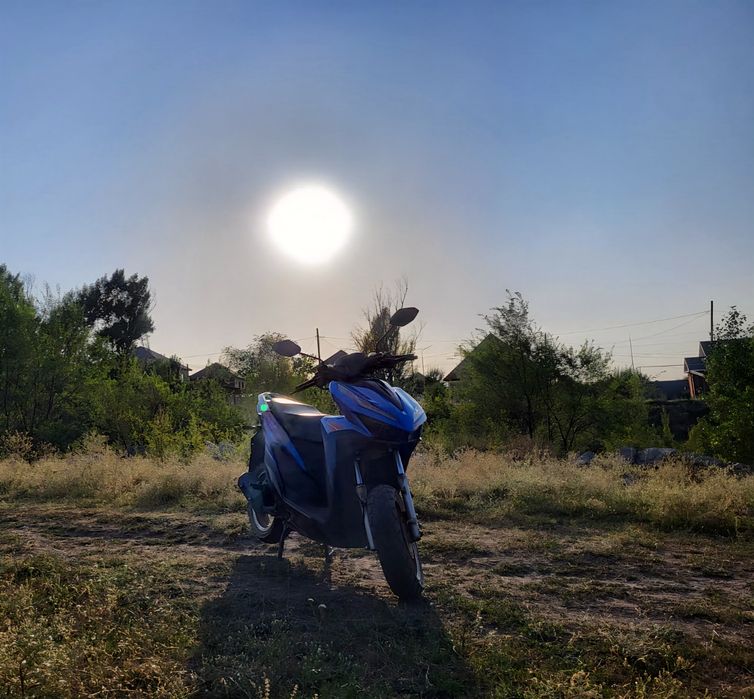 Продам скутер Honda click