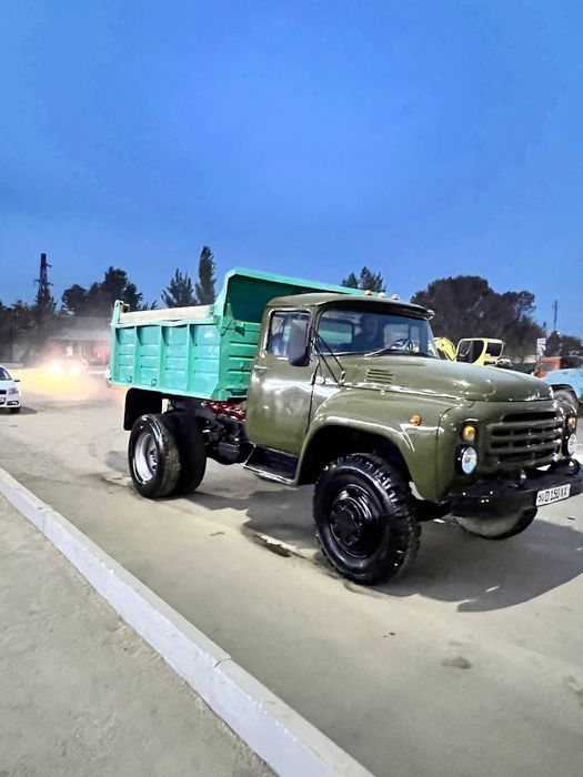 Zil srochna sotiladi