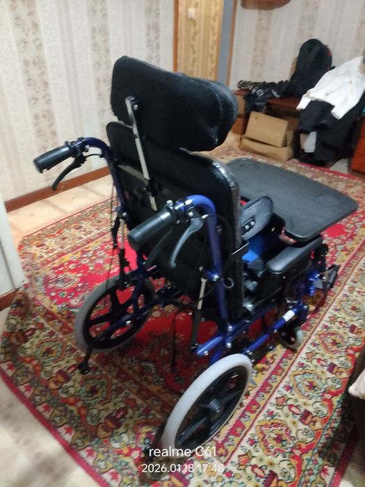 Продам новое инвалидное кресло