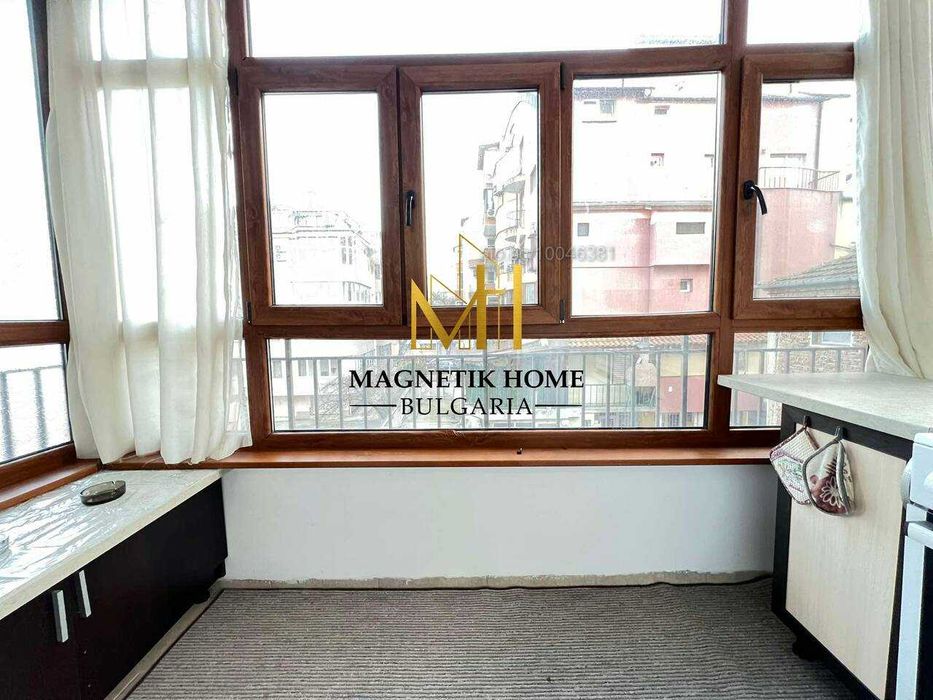 Дава се под наем Двустаен апартамент в Бургас, Център - 80 кв.м за 510 € - Снимка #11