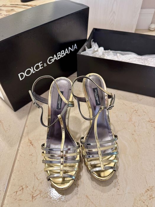 Dolce & Gabbana обувки