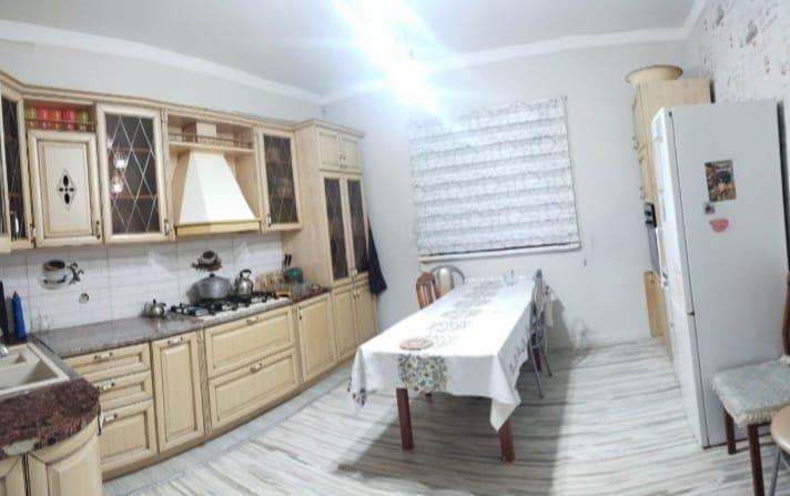 Ақжар 2 ден 4 бөлмелі үй сатылады.