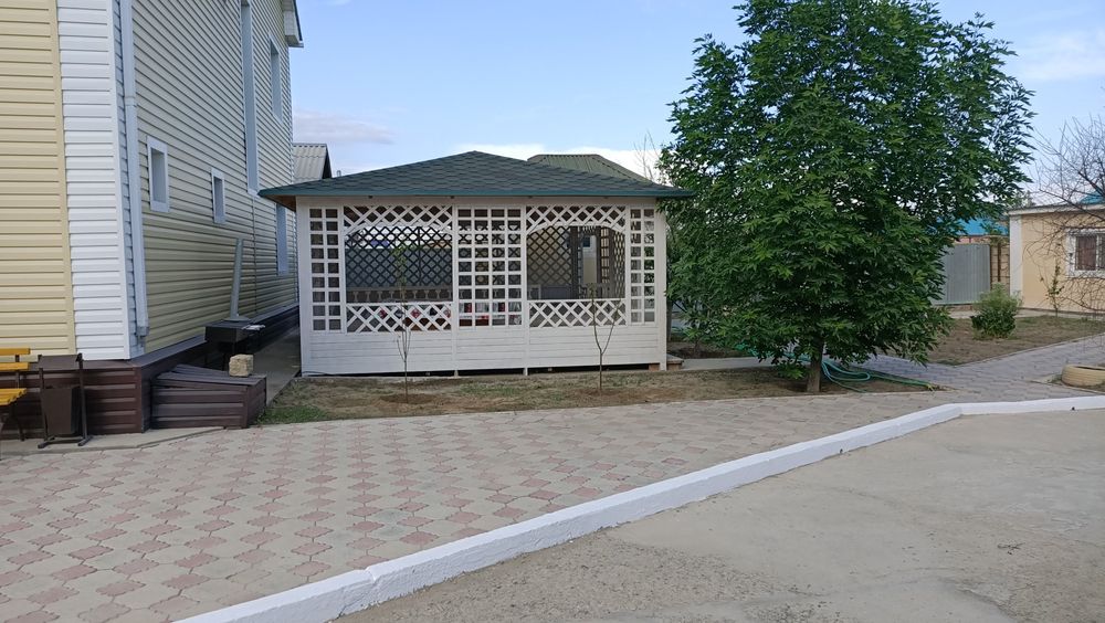 Продам большой топчан + беседку