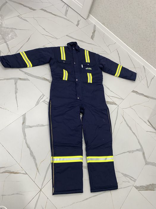 Зимний комбинизон новый