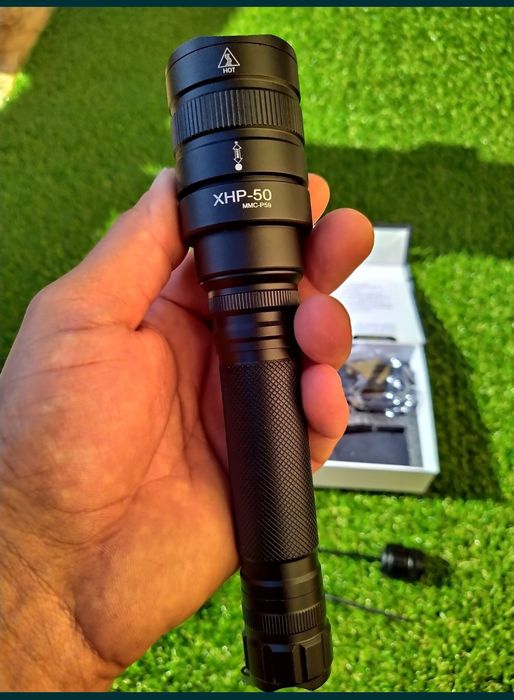 Lanterna profesionala CREE XHP-50 VÂNĂTOARE, 100%metal pt arma