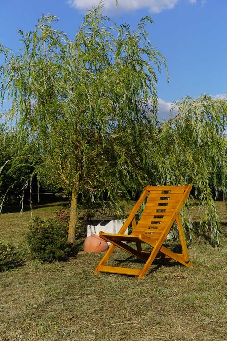 Șezlong pliabil din lemn, pentru grădină sau curte