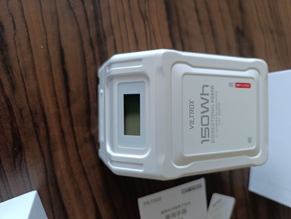 V Mount батерия за камери и осветление