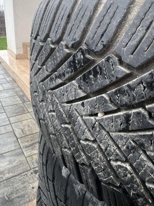 Set 4 anvelope (cauciucuri) 205/55/16 - profil bun - DOT 44/17