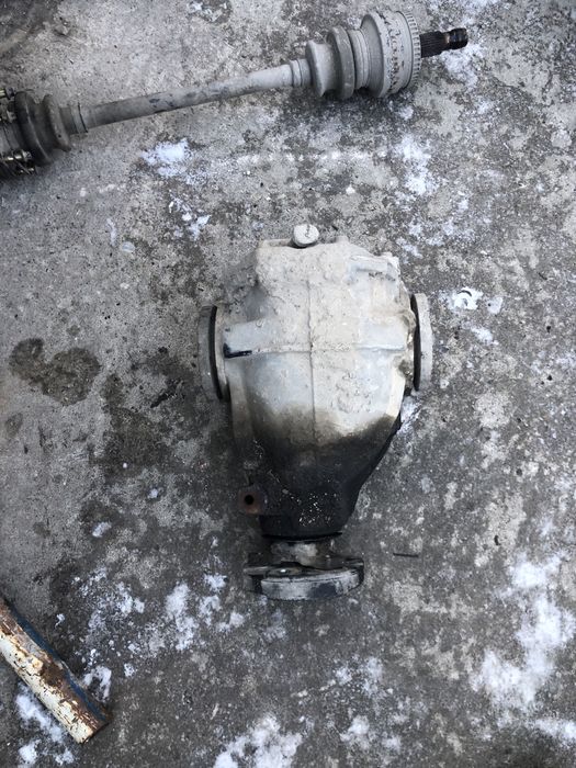 Редуктор на w210 мерседес 2.87