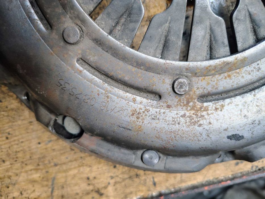 Комплект демпферен съединител 240мм AUDI/VW/Skoda/Seat 2.0TDI