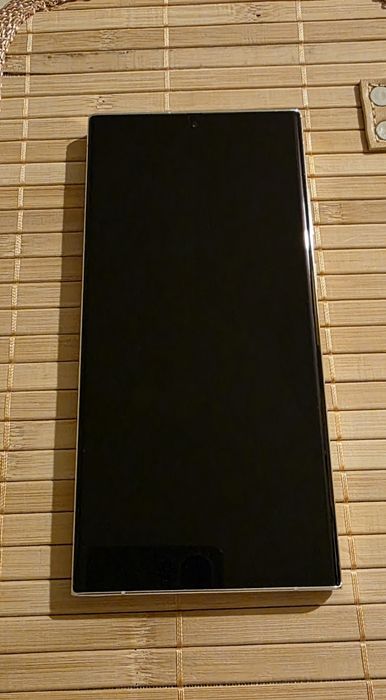 Samsung S23 Ultra 512GB + оригинален кожен калъф