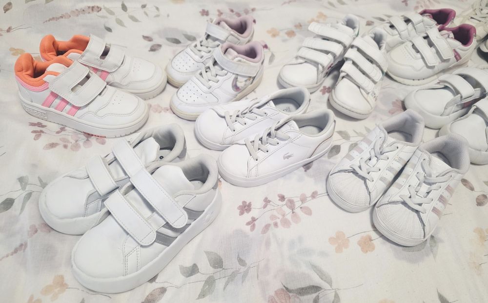 Екипи,якета и обувки за 3-4години момиче