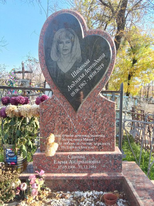 Гранитные и мраморные памятник и