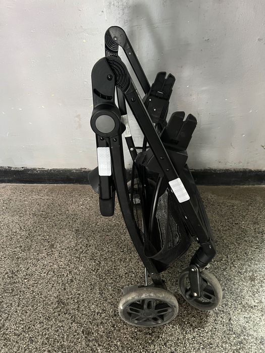 Бебешко столче за кола от изписване до 1г и количка Graco snugride 30