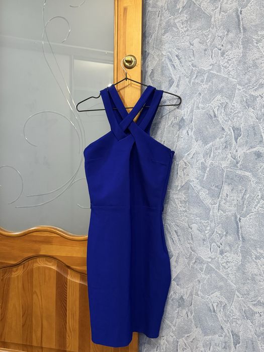 Продам платья вечерние