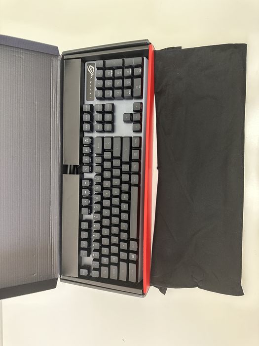 Tastatura Asus ROG Strix Scope RX