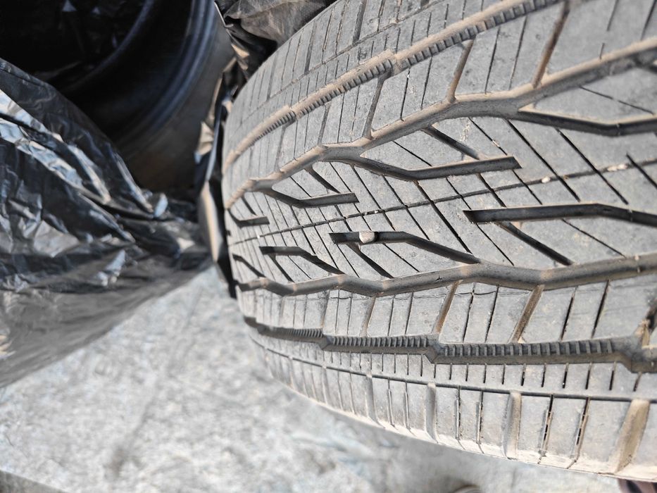 225/60/18 летни Goodyear-Continental