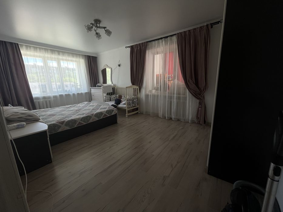 Продам квартиру в центре города.