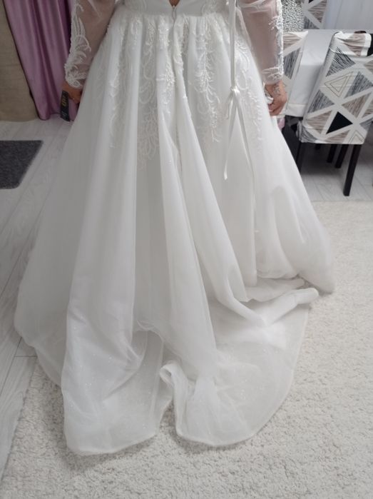 Vând Rochie de Mireasă