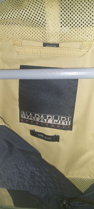 Яке napapijri geographic