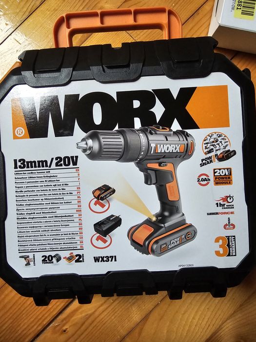 Bormașina worx noua wx371