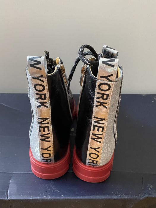 Сапоги 35 размера . Новые