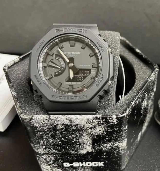 Casio G-Shock серия GA-2100 часовник