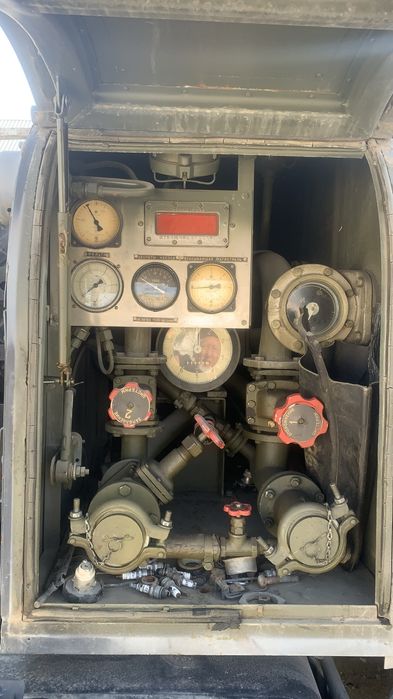 цистерна бочка бензавоза 6,8 тонник