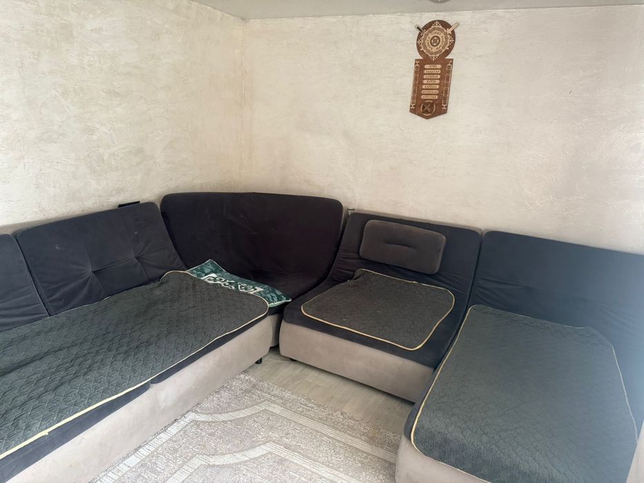 Диван в хорошем состоянии!