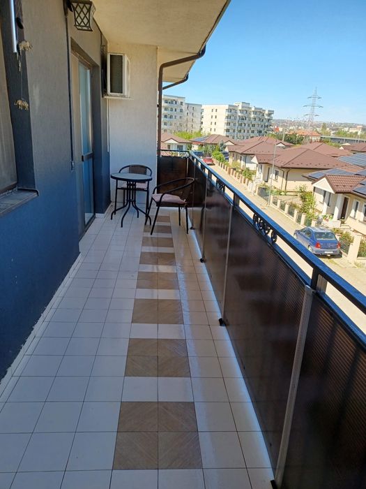 De vânzare apartament cu 3 camere decomandat Complex Baroc
