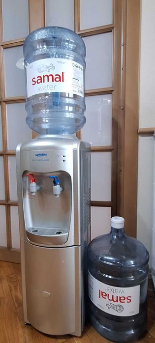 Диспенсер с нагревом и охлаждением