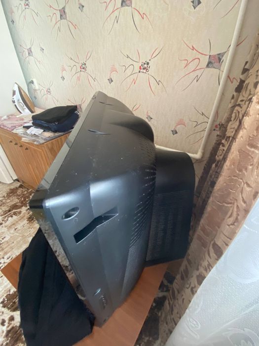 Продам телевизор