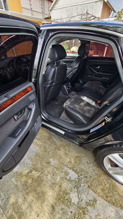 Vand audi a8 în stare foarte bună