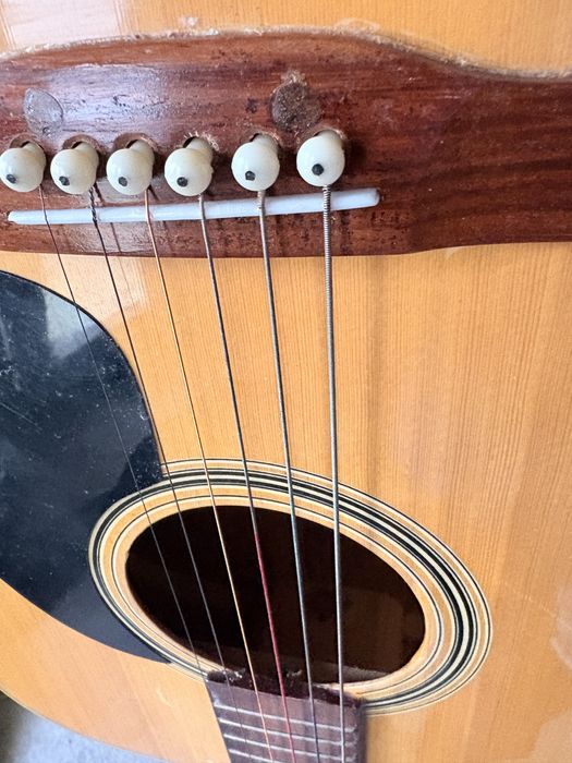 Chitara clasica in stare impecabila lemn in husa originala