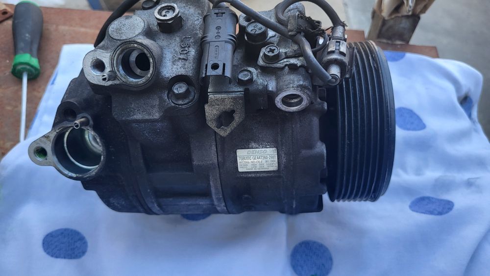 Компресор Климатик БМВ Ф01