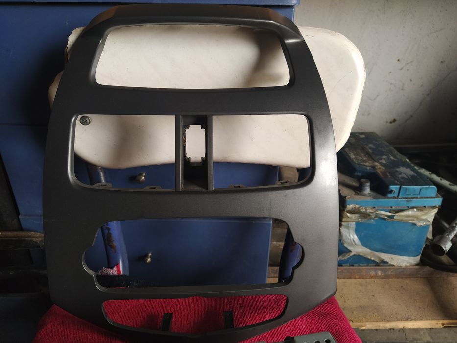 Продам автомогнитолу