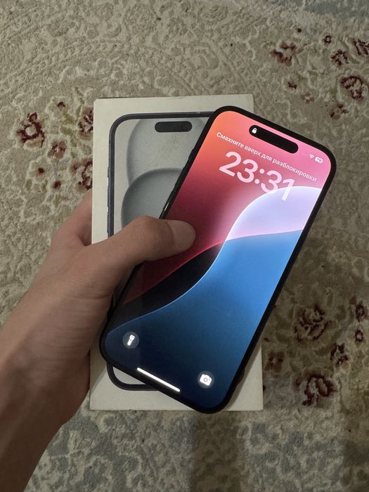 Продам iPhone 15 128gb на гарантии