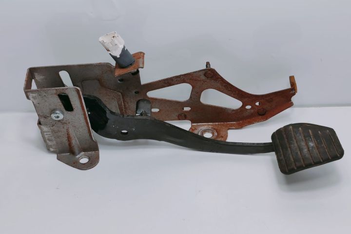 Pedala frana cu suport  8200815696C Mercedes-Benz Citan W415