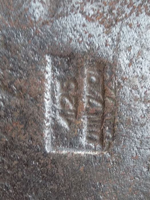 Продавам две големи Френски антикварни брадви 19-ти век Продавам