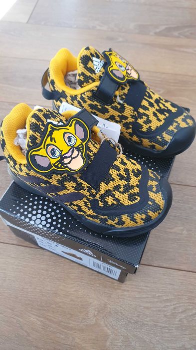 АДИДАС Детски обувки № 25,5